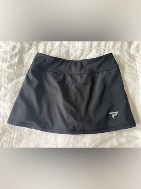 NWOT Black Paddletek Athletic Skirt with Built-in Shorts Size M